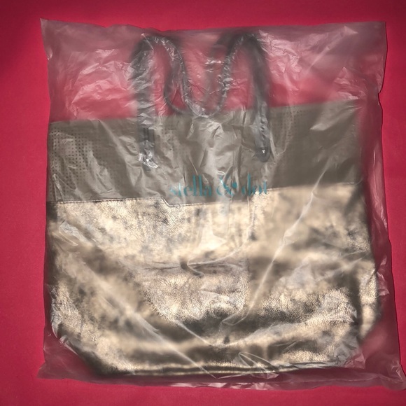 Stella & Dot Handbags - Stella and Dot purse